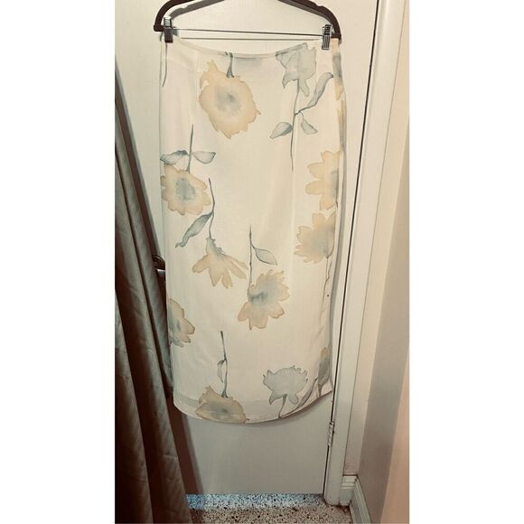 Eva Kayan Beige and Sage Green Floral Wrap Skirt Womens SIze 16 - Picture 7 of 10